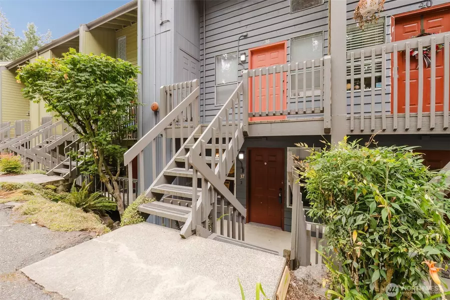 500 N National AVE #37, Bremerton, WA 98312