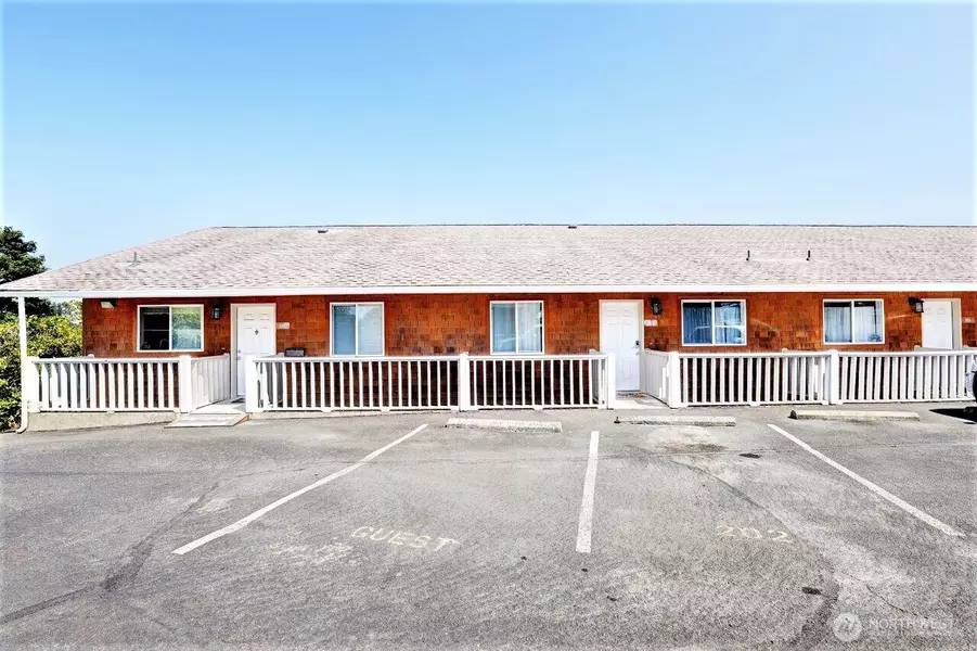 1515 Ocean Beach BLVD #202, Long Beach, WA 98631