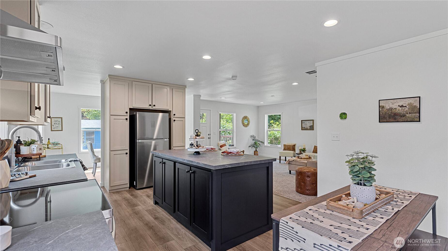 41512 Larson DR, Gold Bar, WA 98251