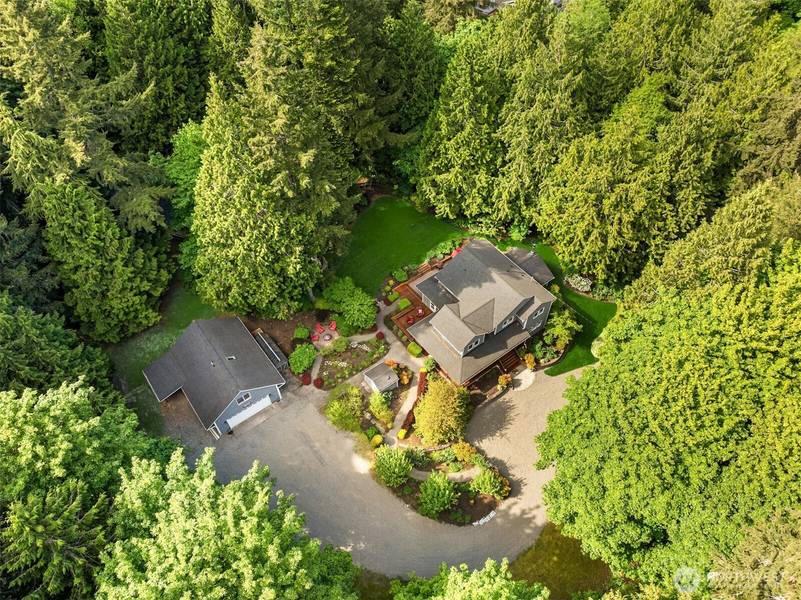 5505 NE Arrowhead PL, Poulsbo, WA 98370