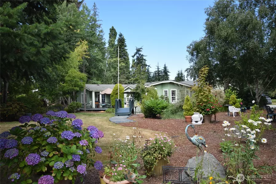 171 Foxtail LN, Sequim, WA 98382