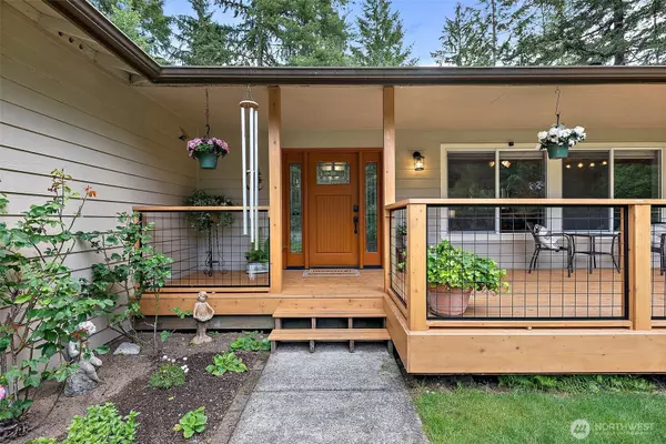 5937 NW Denali ST, Bremerton, WA 98312
