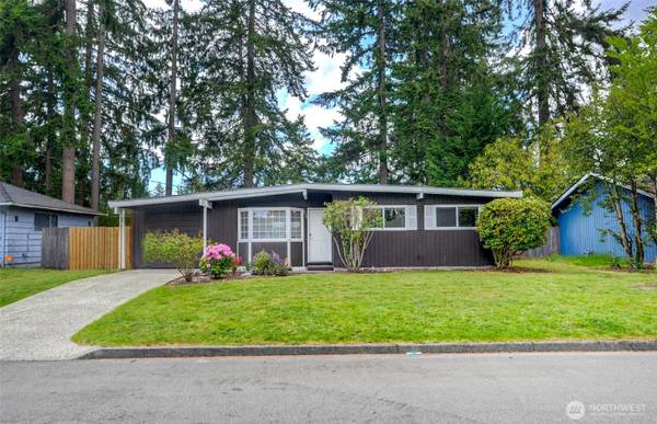 935 168 AVE NE,  Bellevue,  WA 98008