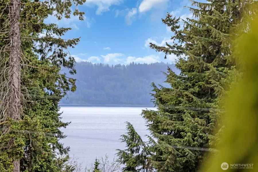 23319 11th PL S, Des Moines, WA 98198