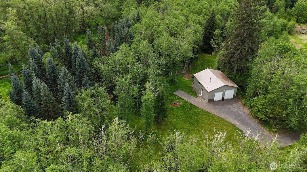175 Woodsy LN, Onalaska, WA 98570