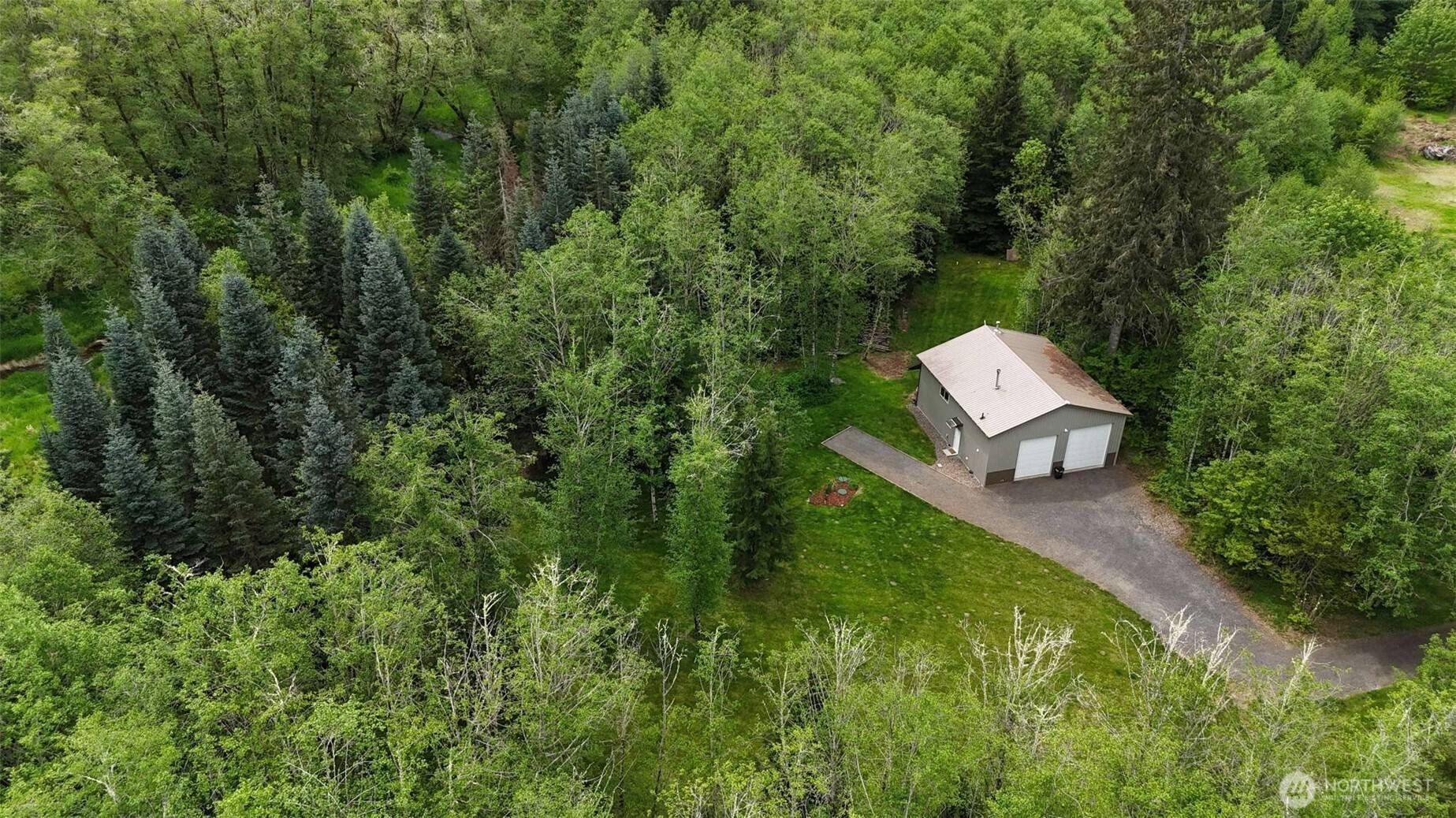 175 Woodsy LN, Onalaska, WA 98570