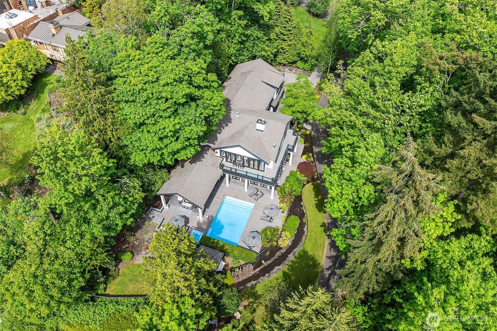 Mercer Island, WA 98040,4207 Holly LN