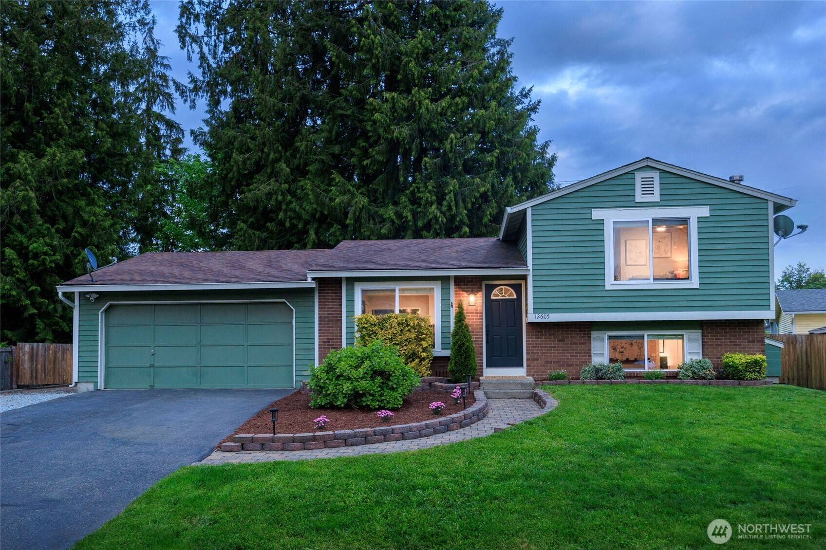 12605 58th AVE SE, Snohomish, WA 98296