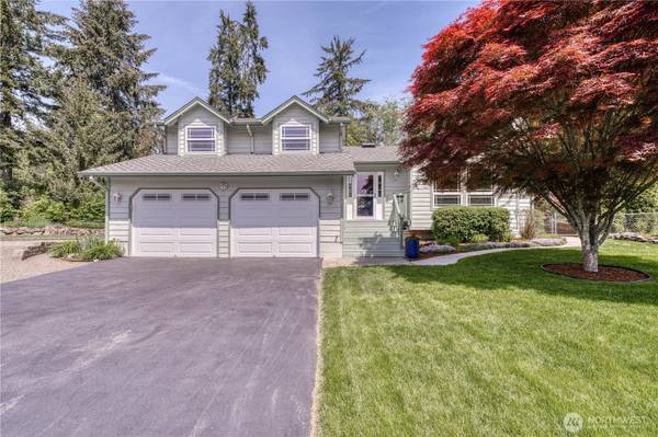 3050 NW Colonial LN, Poulsbo, WA 98370