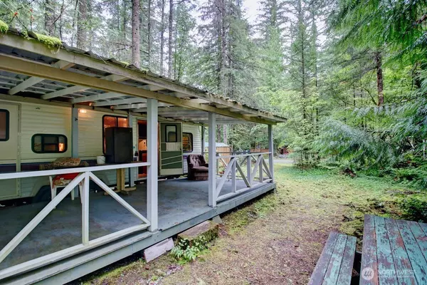 123 1 Jasper TRL, Deming, WA 98244