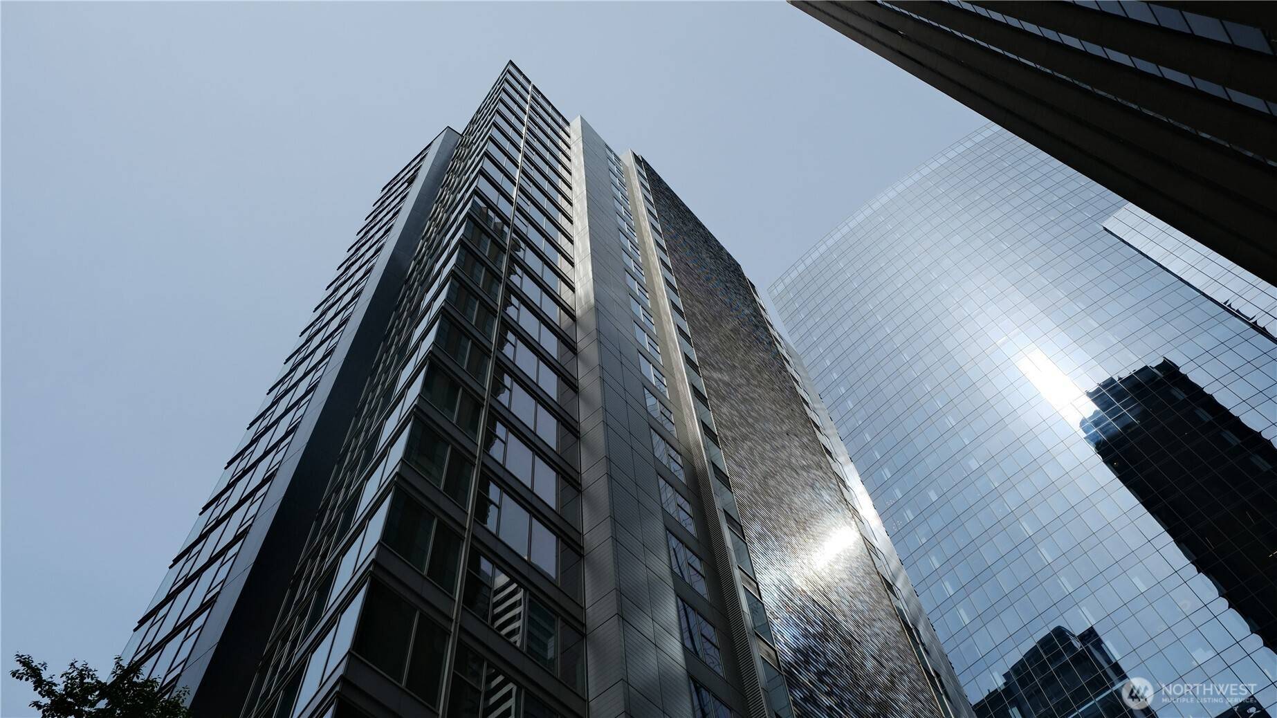 909 5th AVE #204, Seattle, WA 98164