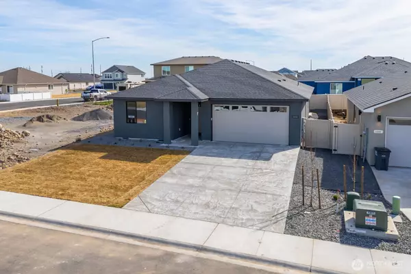 Ephrata, WA 98823,930 L ST NE