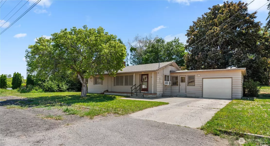 2380 4th ST SE, East Wenatchee, WA 98802