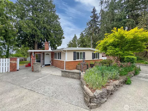 Sequim, WA 98382,372 Fleming DR