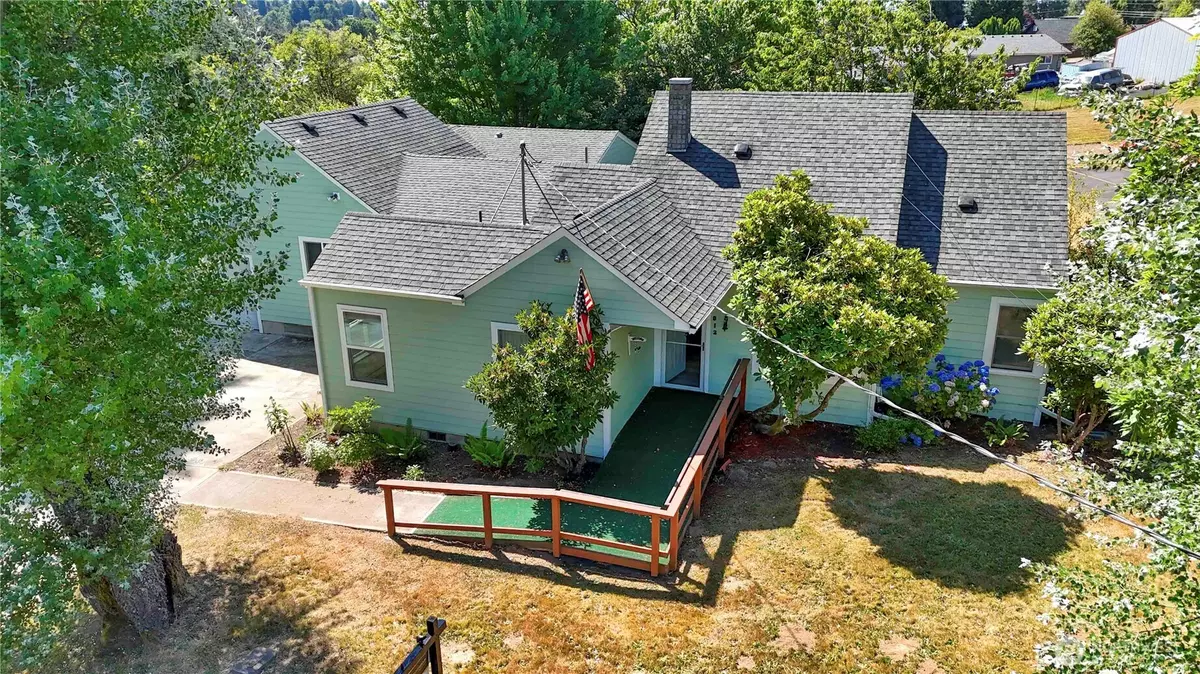 Longview, WA 98632,912 Nevada DR