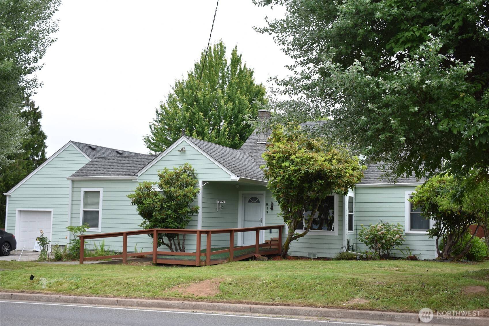 912 Nevada DR, Longview, WA 98632