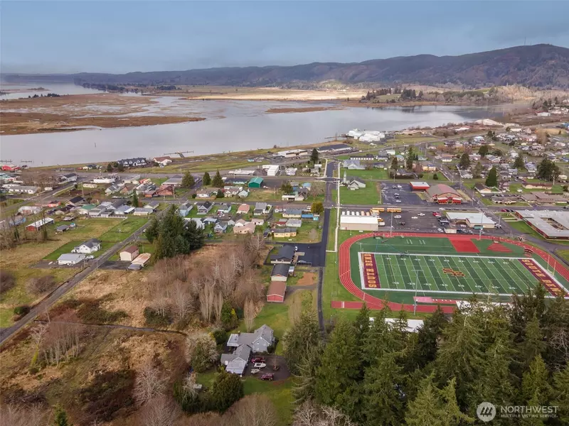 0 xx E Cowlitz ST, South Bend, WA 98045