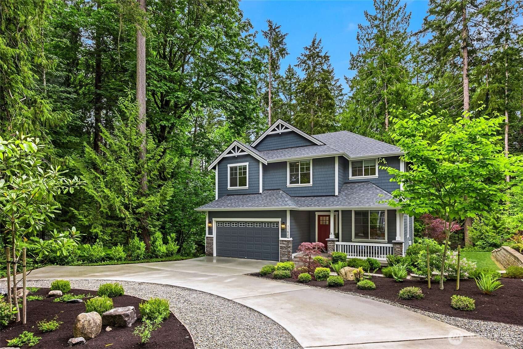 11626 Olympic View DR NE, Bainbridge Island, WA 98110