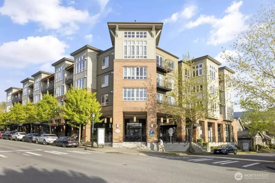 1840 25th AVE NE #308, Issaquah, WA 98029