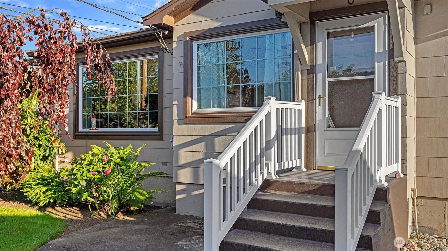 Snohomish, WA 98290,168 Pine AVE