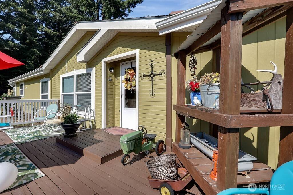 3209 214th AVE E, Lake Tapps, WA 98391
