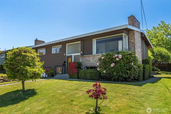 4839 S Mead ST,  Seattle,  WA 98118