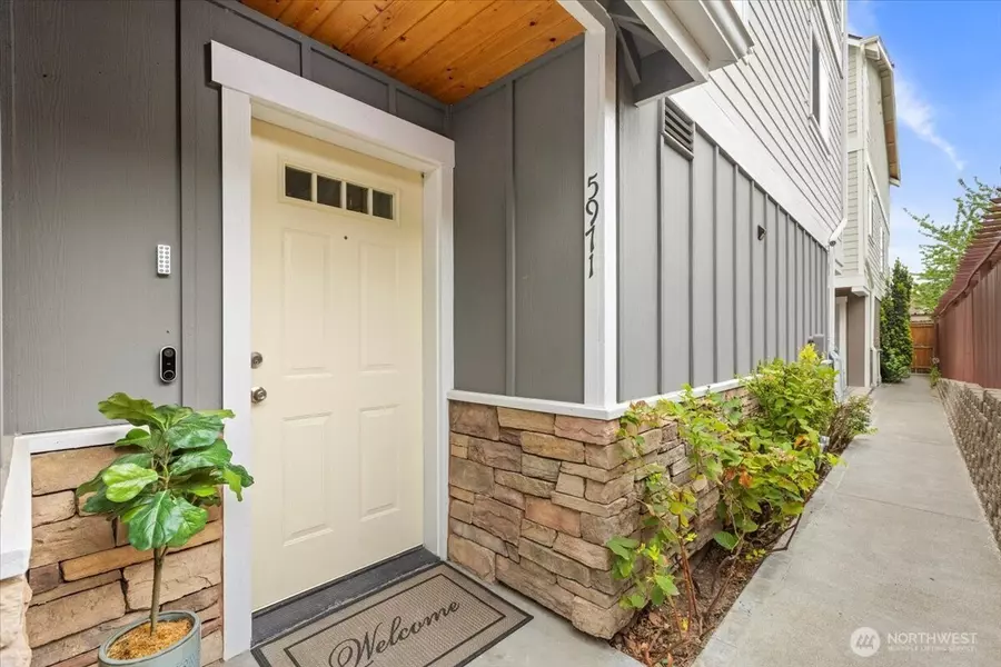 5971 Rainier AVE S #A, Seattle, WA 98118