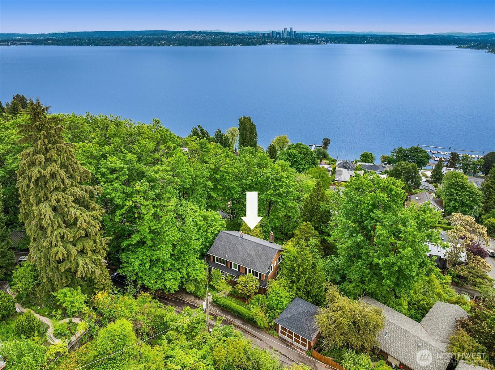 412 36th AVE, Seattle, WA 98122