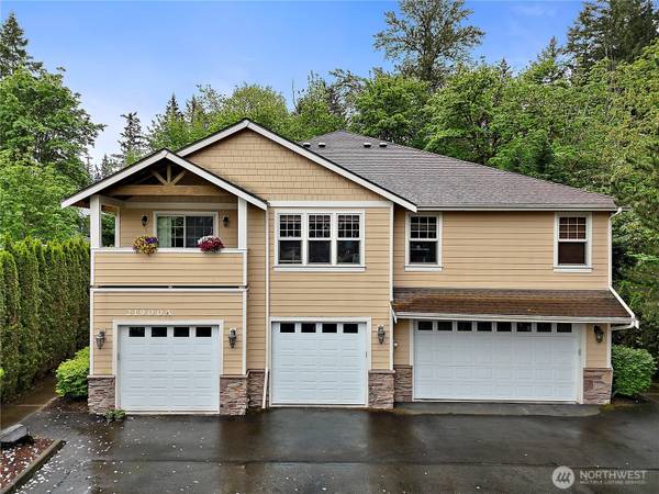 21900 SE 242nd ST #A2, Maple Valley, WA 98038