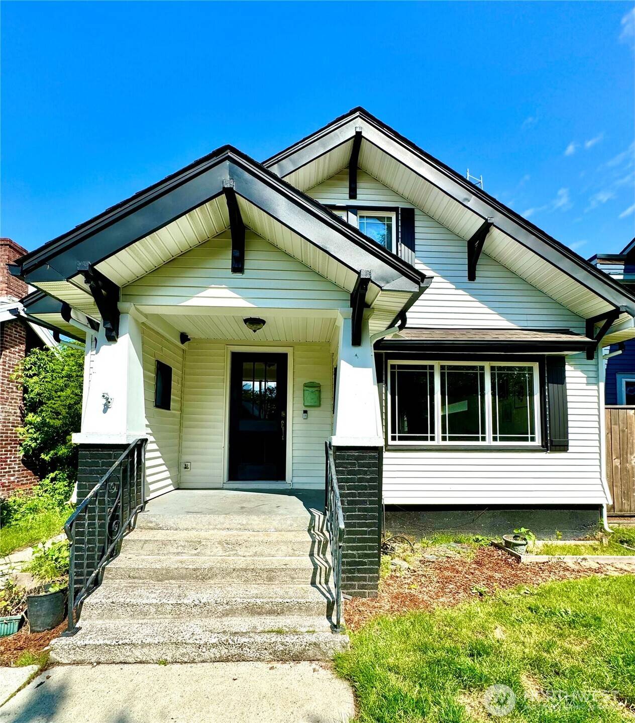 945 S Ridgewood AVE, Tacoma, WA 98405