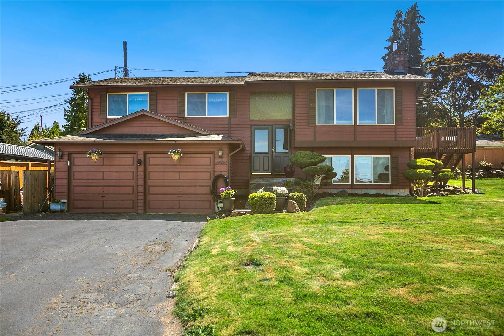 7637 S Mission DR, Seattle, WA 98178