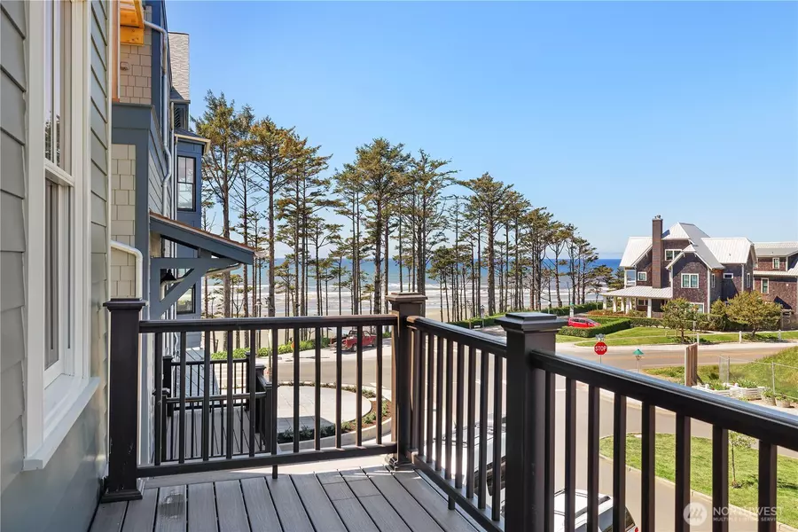 106 Market ST, Pacific Beach, WA 98571
