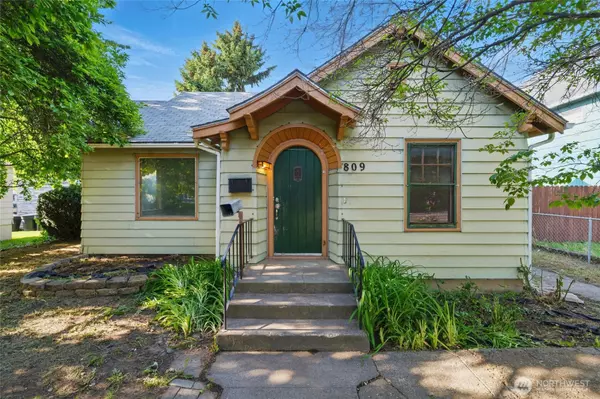 809 E Alder ST, Walla Walla, WA 99362