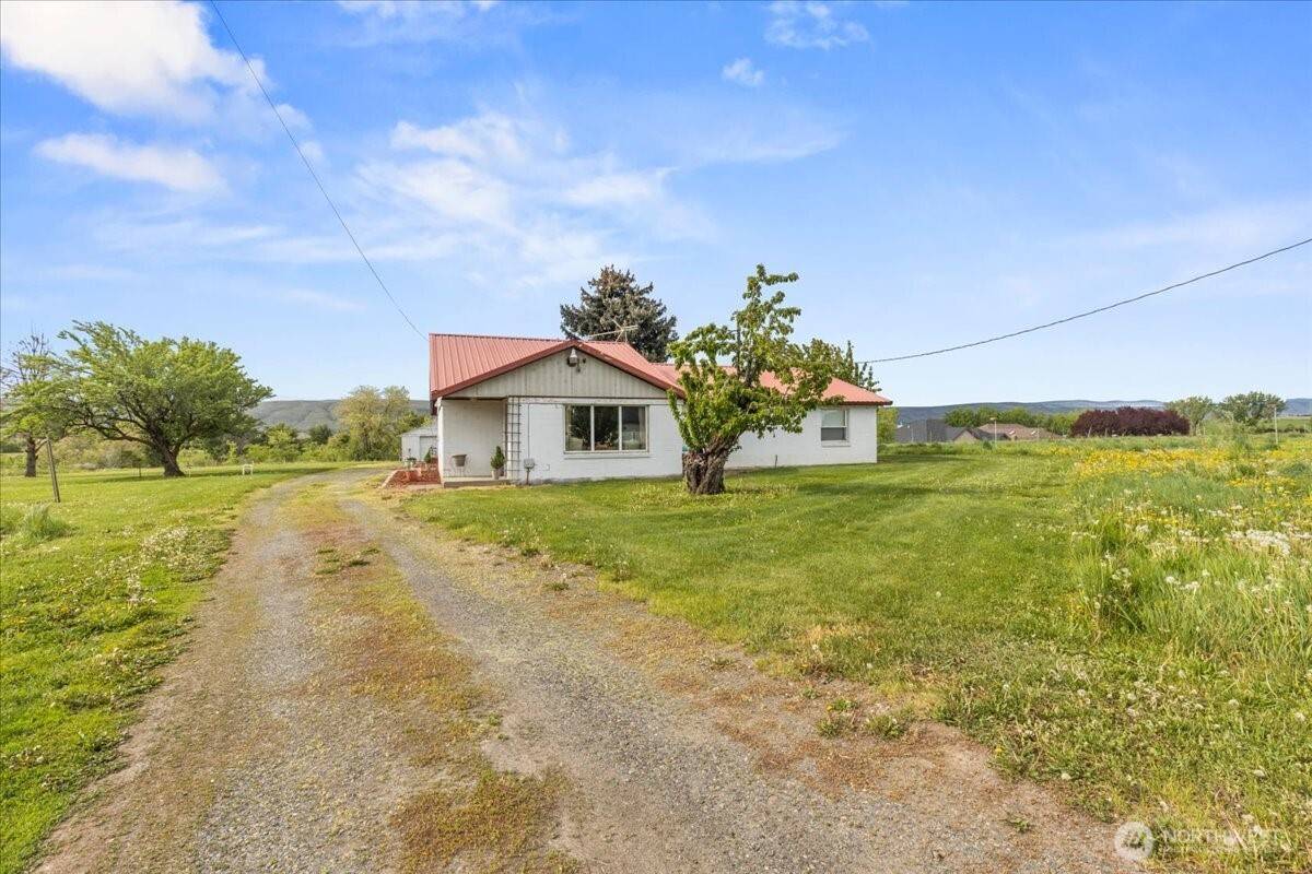 9600 Occidental RD, Yakima, WA 98903