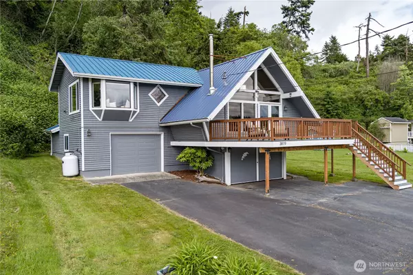 Clinton, WA 98236,3819 Driftwood DR