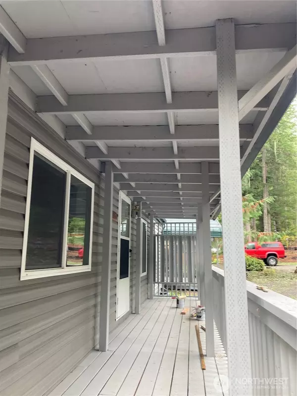 Hoodsport, WA 98548,520 N Duckabush DR W