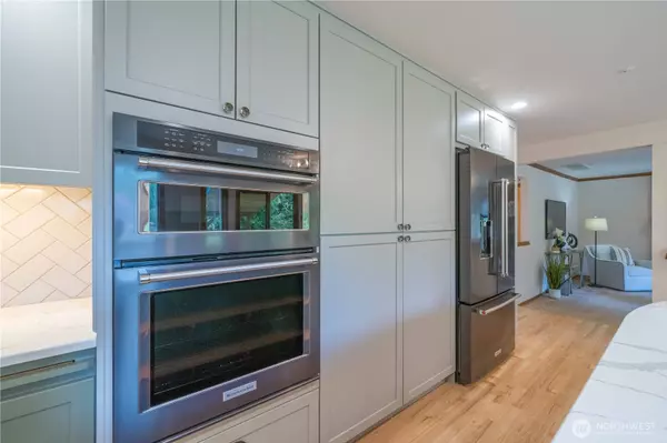 Woodinville, WA 98077,18118 236th AVE NE