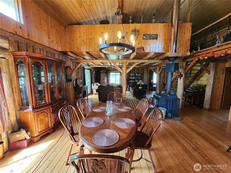 266 Bluebell LN, Tonasket, WA 98855