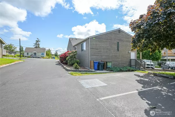 Oak Harbor, WA 98277,1121 SE Dock ST