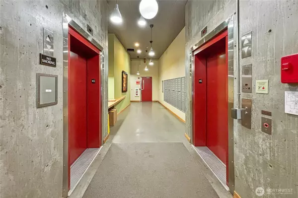 Seattle, WA 98144,827 Hiawatha PL S #308