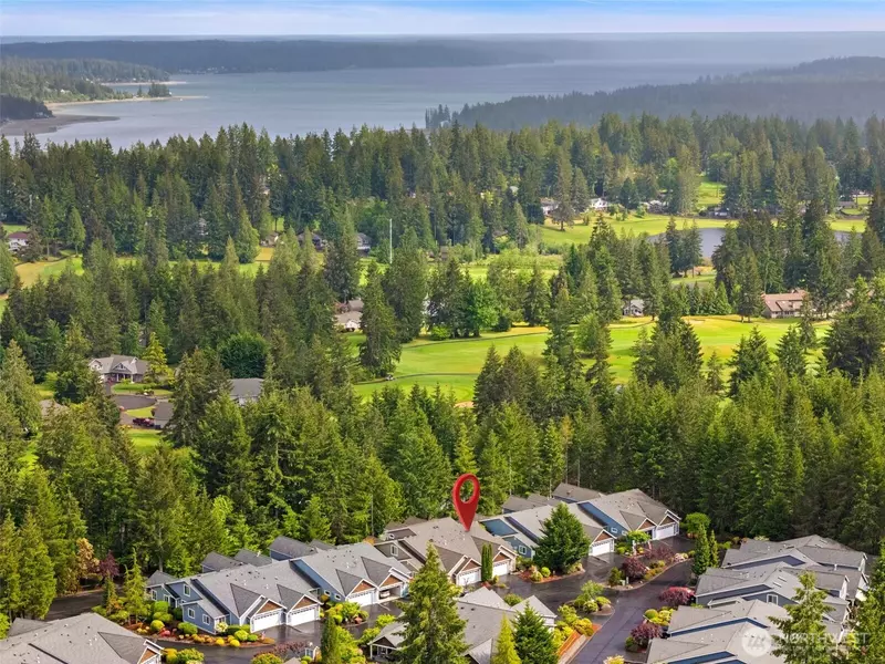 160 E Soderberg RD #K29, Allyn, WA 98524