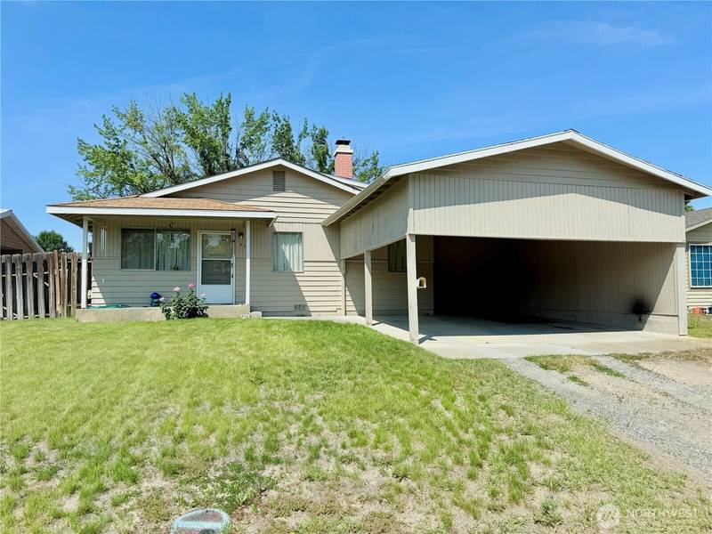 718 Ridge Place, Omak, WA 98841