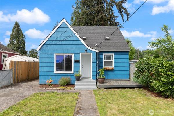 325 NW 2nd Ave, Kelso, WA 98626