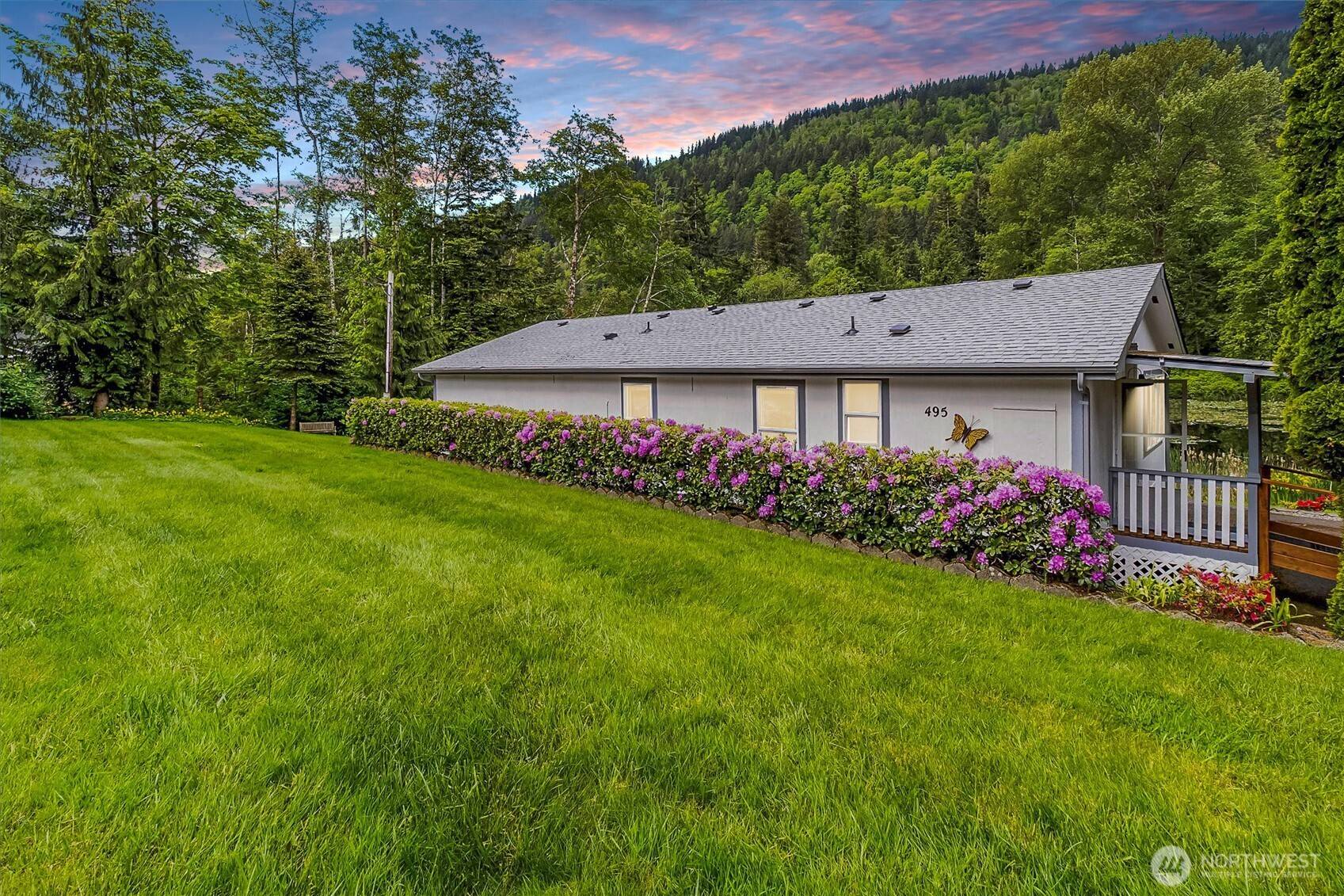 495 Lakeside DR, Sedro Woolley, WA 98284