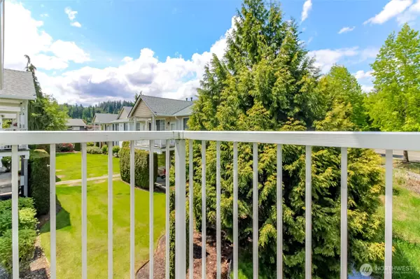 Puyallup, WA 98372,1002 9th AVE SE #C-201