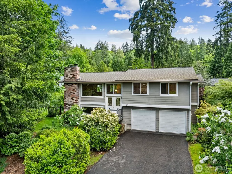 814 217th Pl NE, Sammamish, WA 98074