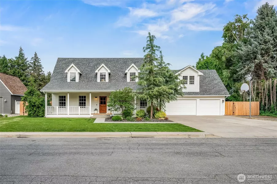 1535 Elmwood ST, Wenatchee, WA 98801
