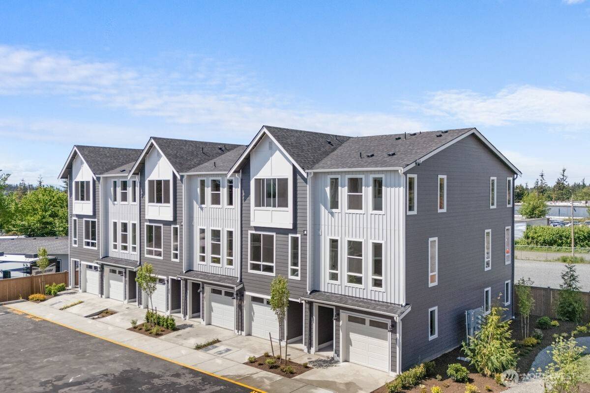 15726 40TH AVE W #B1, Lynnwood, WA 98087