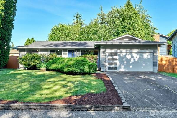 14520 78th AVE NE, Kenmore, WA 98028