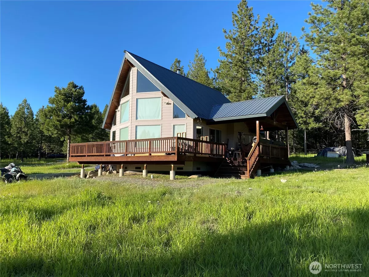 Tonasket, WA 98855,302 Summer RD